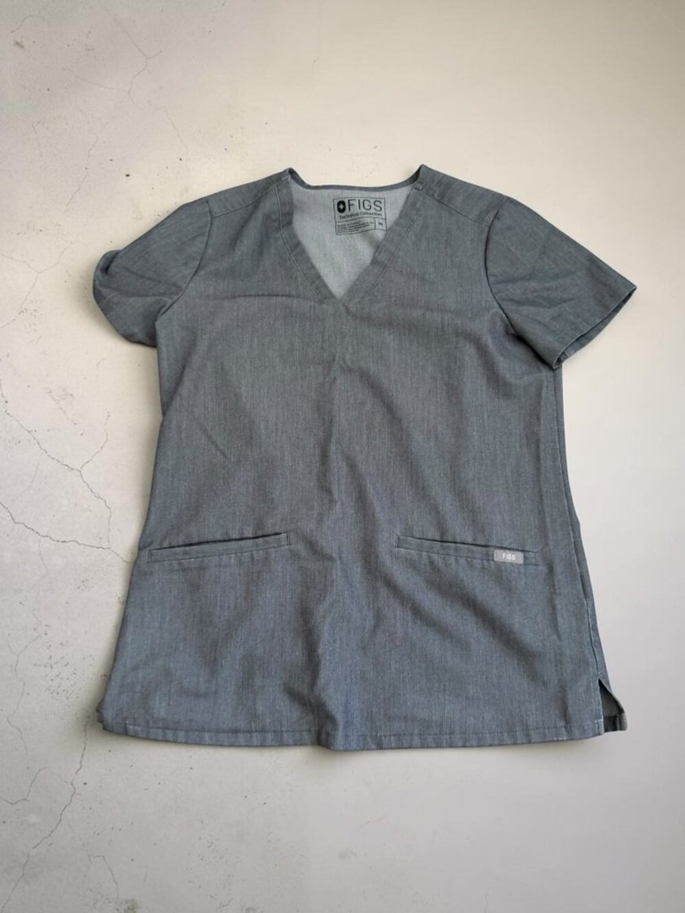 FIGS Gray V Neck Scrubs Top Size XS Womens